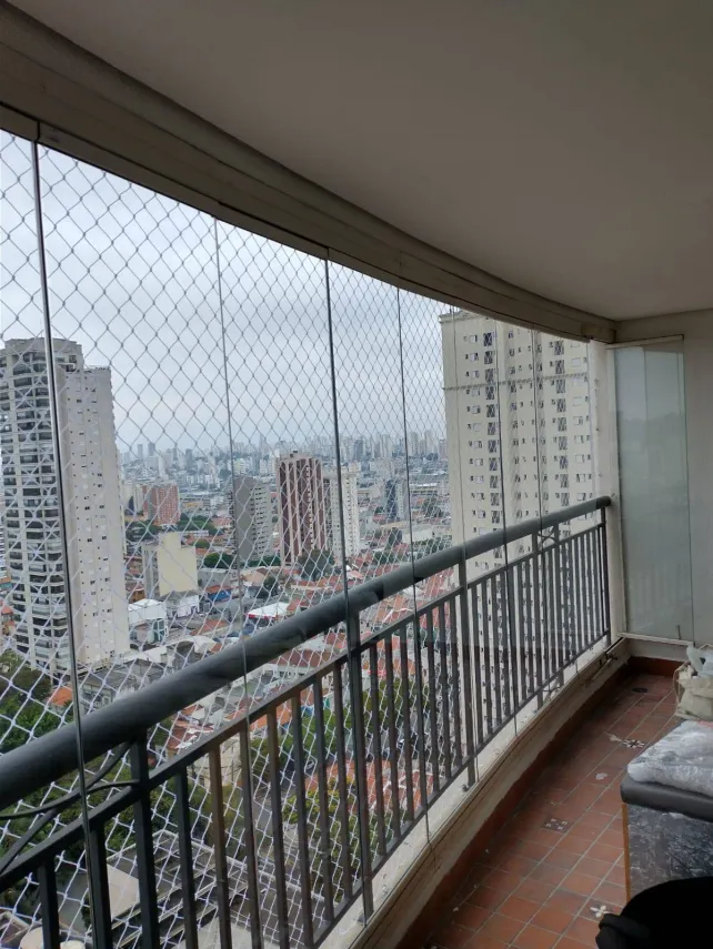 Rede de proteção em janela